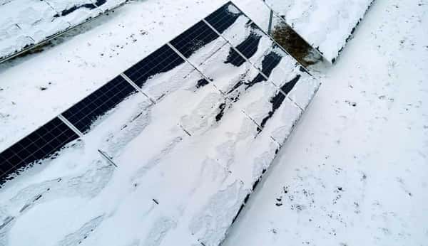 Solceller snö