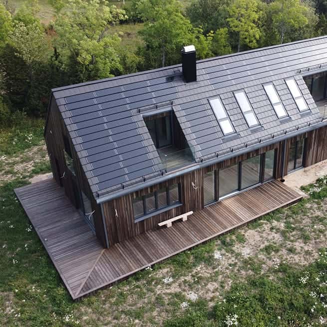 Solcellstak av typen Solar Stone.