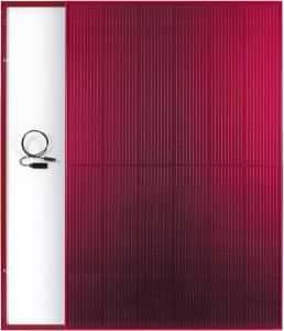 Röd solpanel med färgat ytskikt. Bilden visar exempel på en solpanel i annan färg än svart, anpassad för att bättre matcha takets utseende.